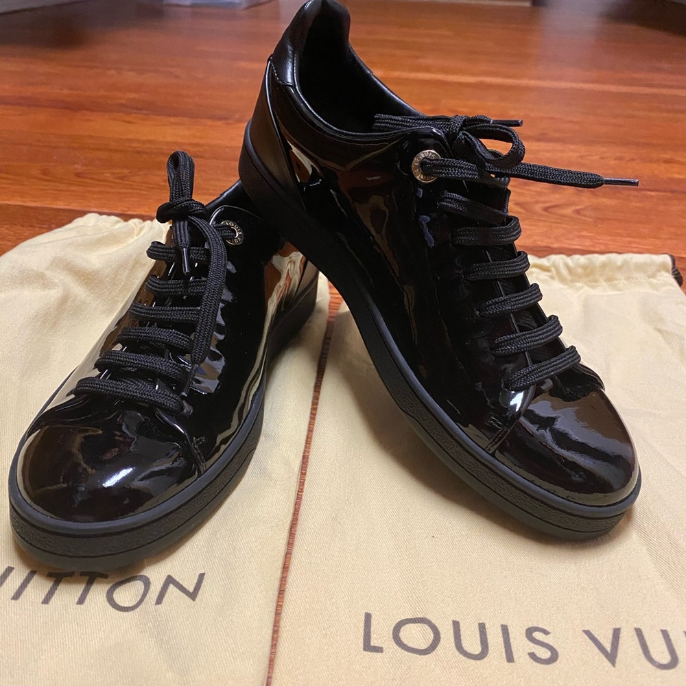 LOUIS VUITTON Patent Calfskin Frontrow Sneakers - Picture 3 of 8